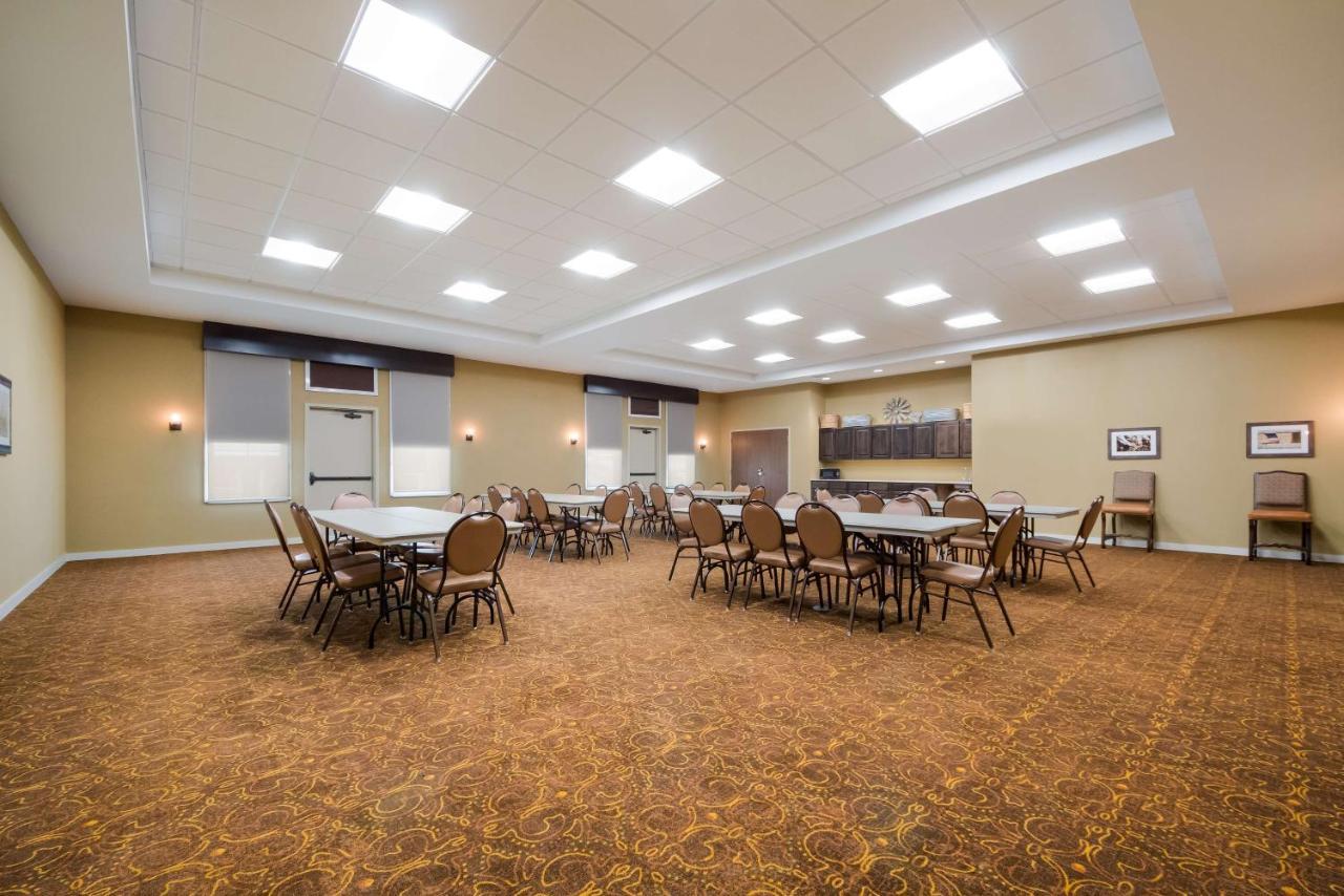 Best Western Bandera Suites & Saloon Exterior photo