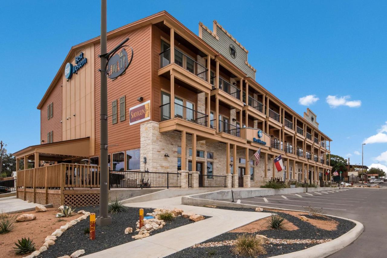 Best Western Bandera Suites & Saloon Exterior photo