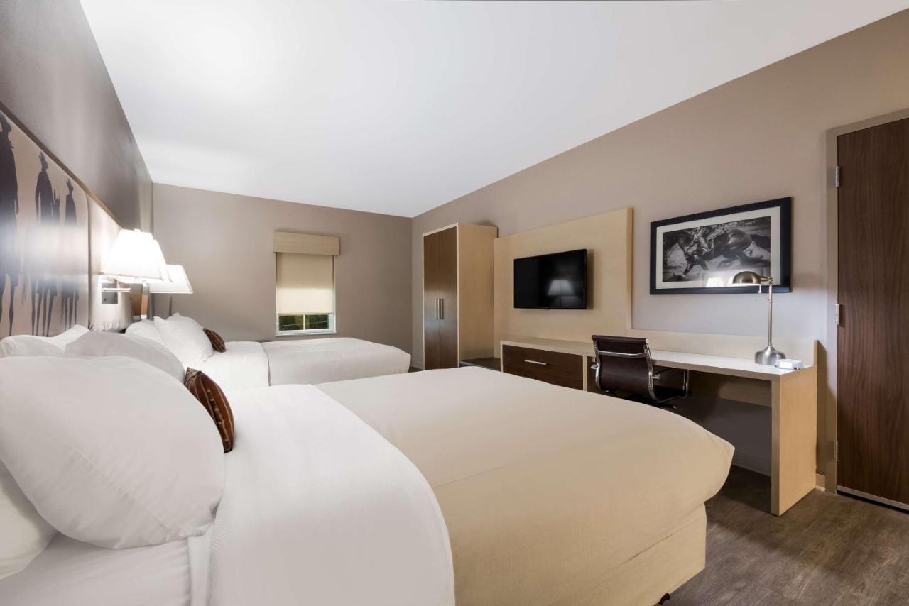 Best Western Bandera Suites & Saloon Exterior photo